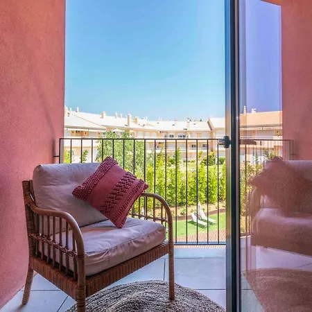 New & Bright 2bed Ensuite, With Pool 5 Min From Marina Διαμέρισμα Quarteira