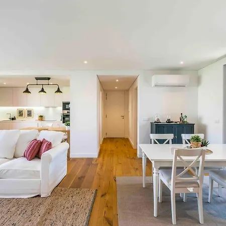 New & Bright 2bed Ensuite, With Pool 5 Min From Marina Quarteira