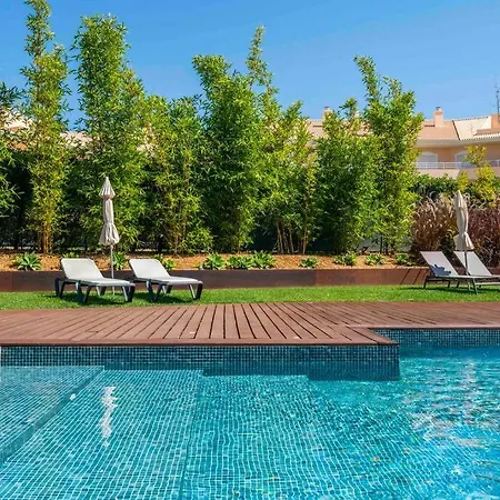 New & Bright 2bed Ensuite, With Pool 5 Min From Marina