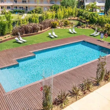 New & Bright 2bed Ensuite, With Pool 5 Min From Marina * Quarteira