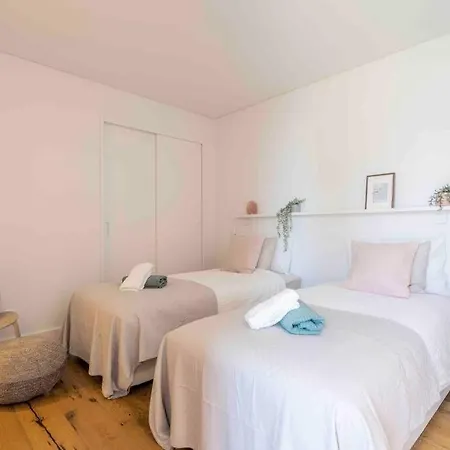 New & Bright 2bed Ensuite, With Pool 5 Min From Marina Διαμέρισμα Quarteira