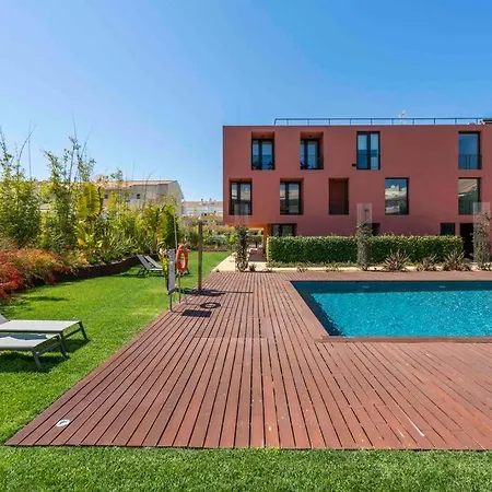 New & Bright 2bed Ensuite, With Pool 5 Min From Marina *