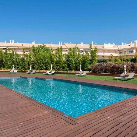 Διαμέρισμα New & Bright 2bed Ensuite, With Pool 5 Min From Marina *