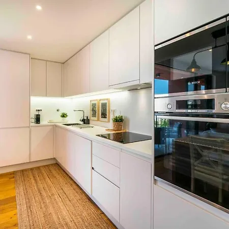 New & Bright 2bed Ensuite, With Pool 5 Min From Marina Apartment Quarteira